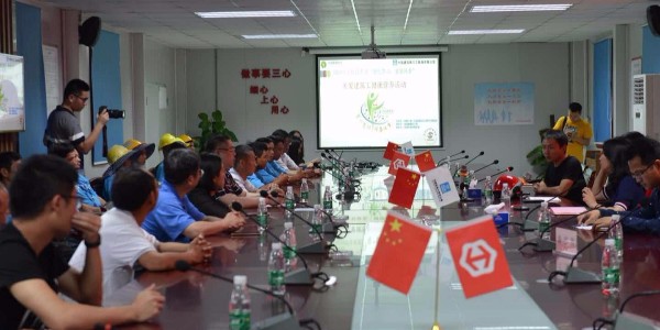 食堂承包公司如何监督食品的采购？